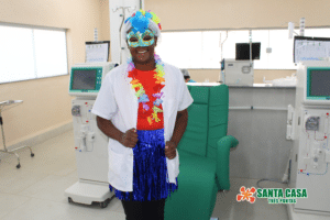 santacasatrespontas-carnaval-hemodialise-paciente-3