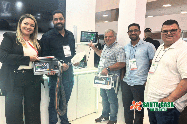 Lideranças da Santa Casa de Três Pontas participam da Feira Hospitalar 2