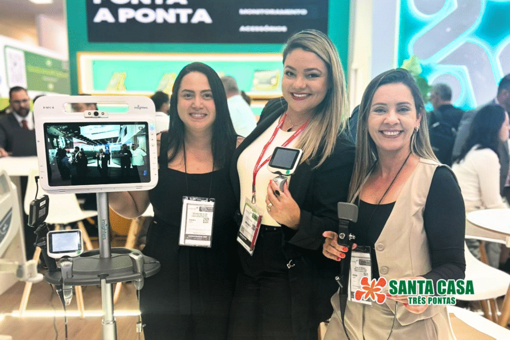 Lideranças da Santa Casa de Três Pontas participam da Feira Hospitalar